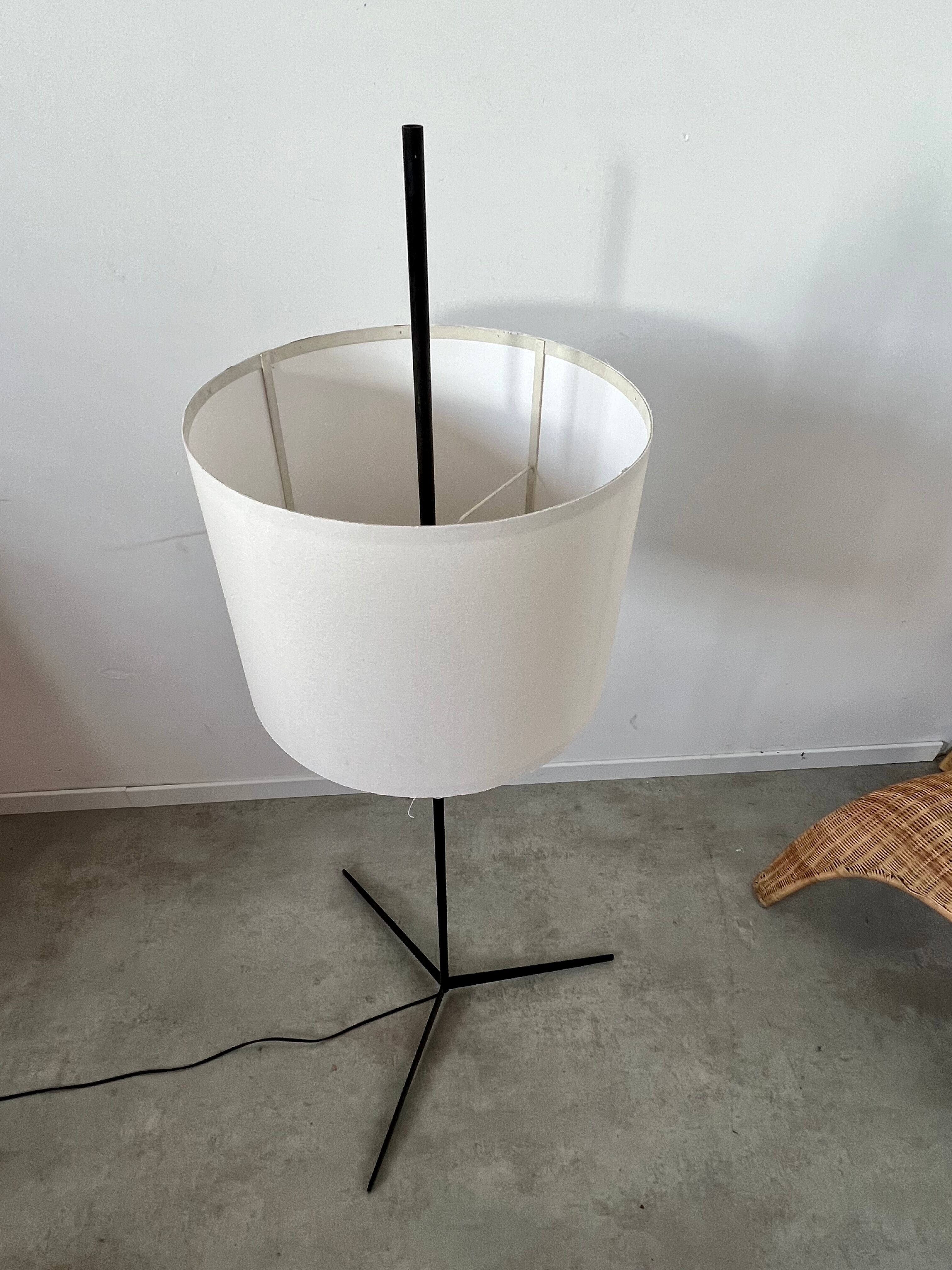 Old design floor lamp from the 50s in metal vintage adjustable lampshade