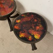 Paire de tables d’appoint brutalistes, acier et céramique, 1970