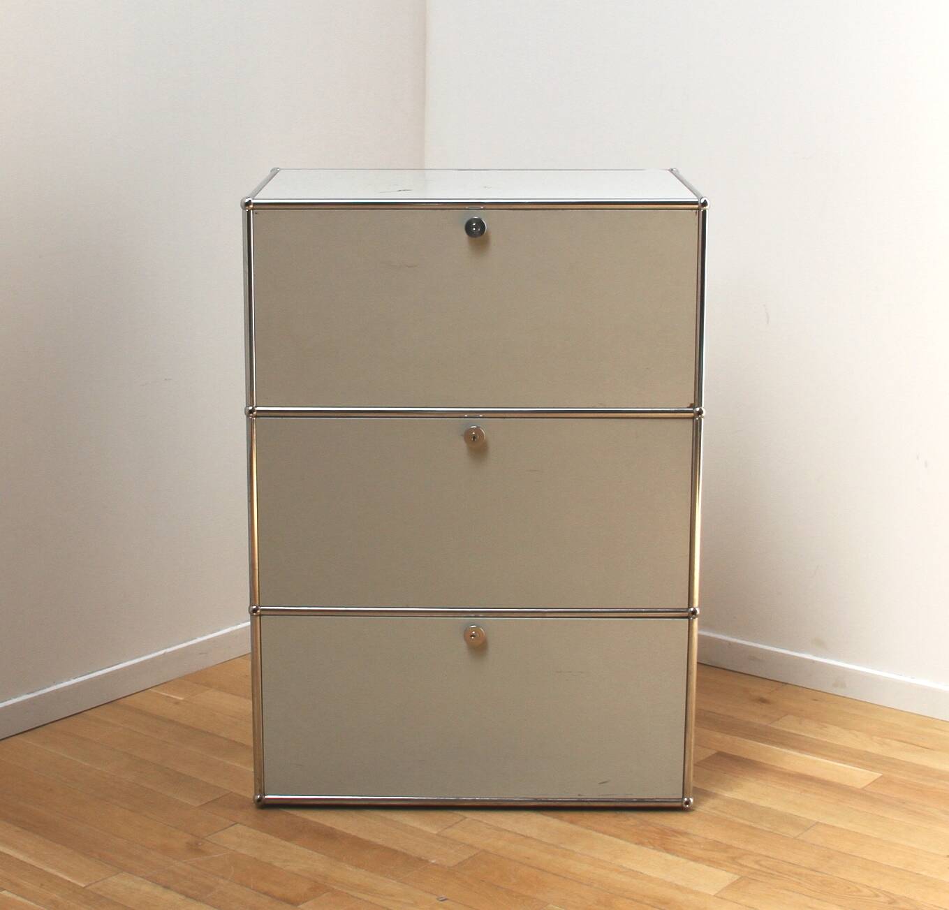 USM Haller storage unit