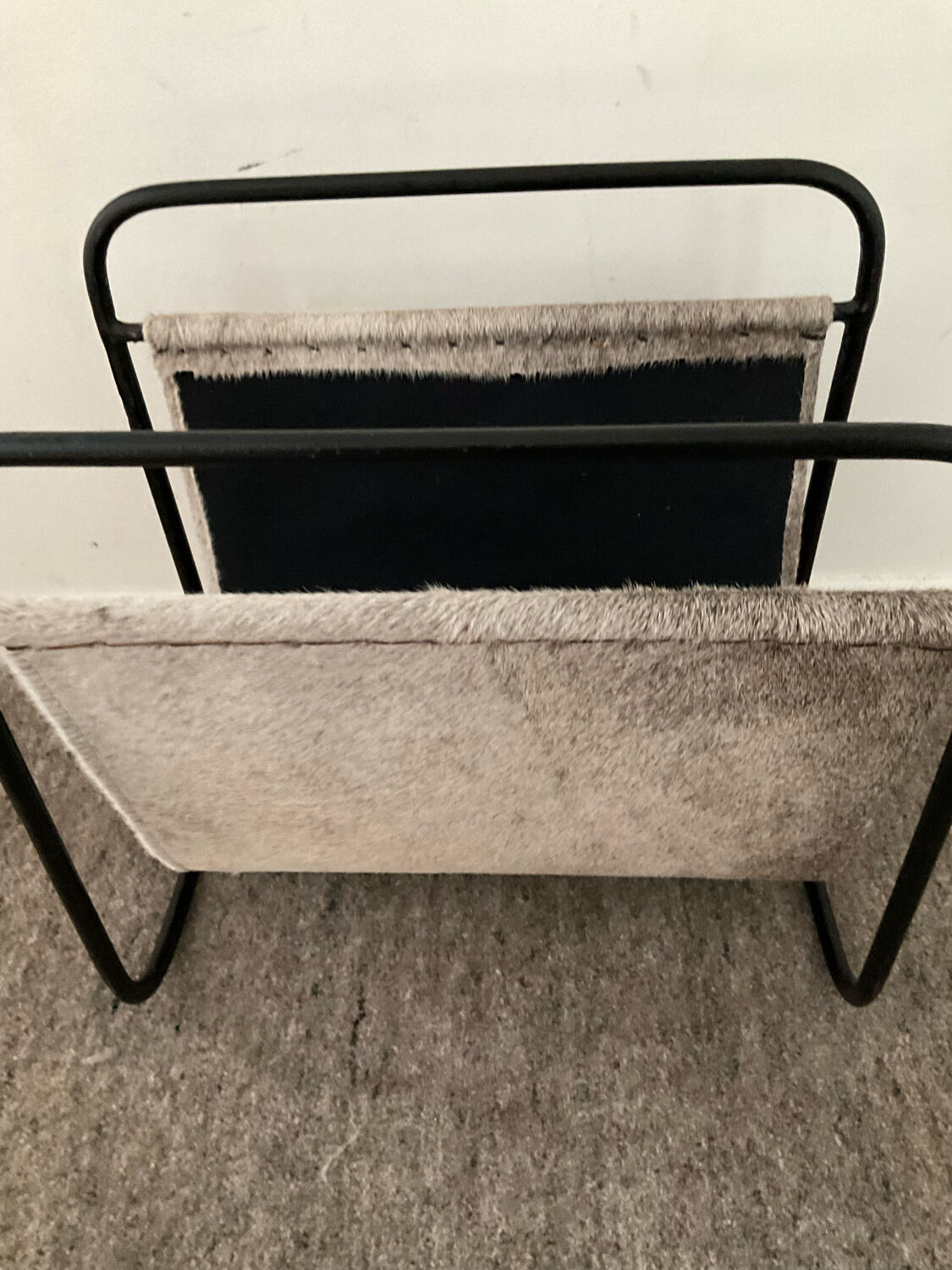 Vintage magazine holder in metal and leather