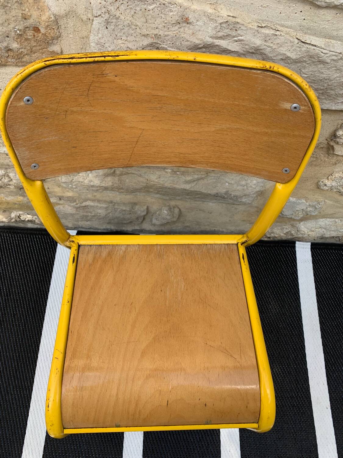 School desk with chair