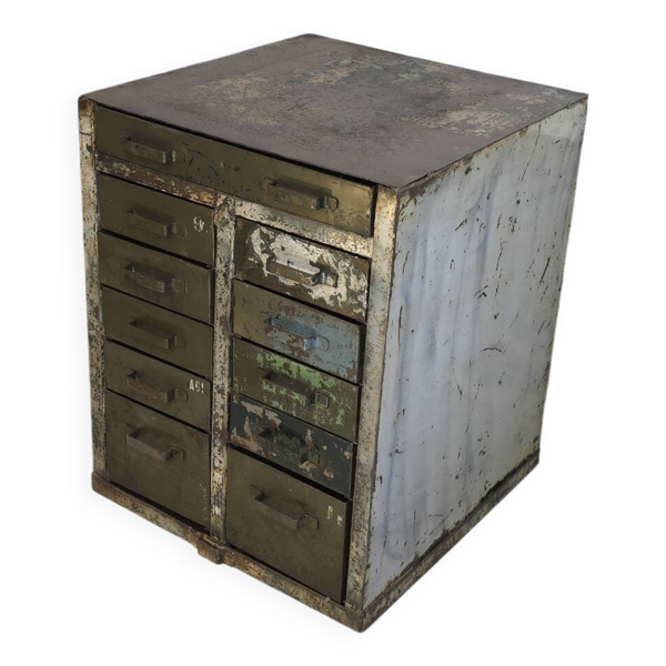 Meuble de métier de l'armée française à tiroirs