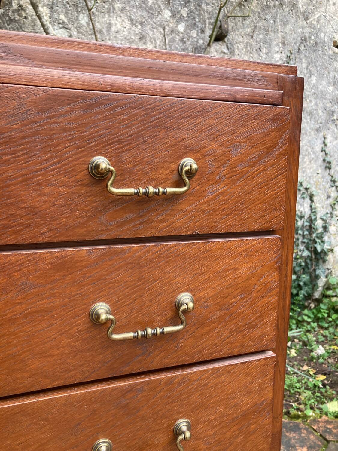 Vintage chest of drawers with tapered legs
