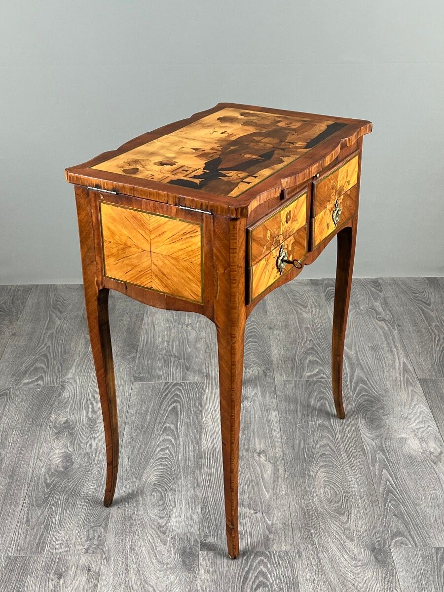Sewing table in marquetry in the Louis XV style, 20th century