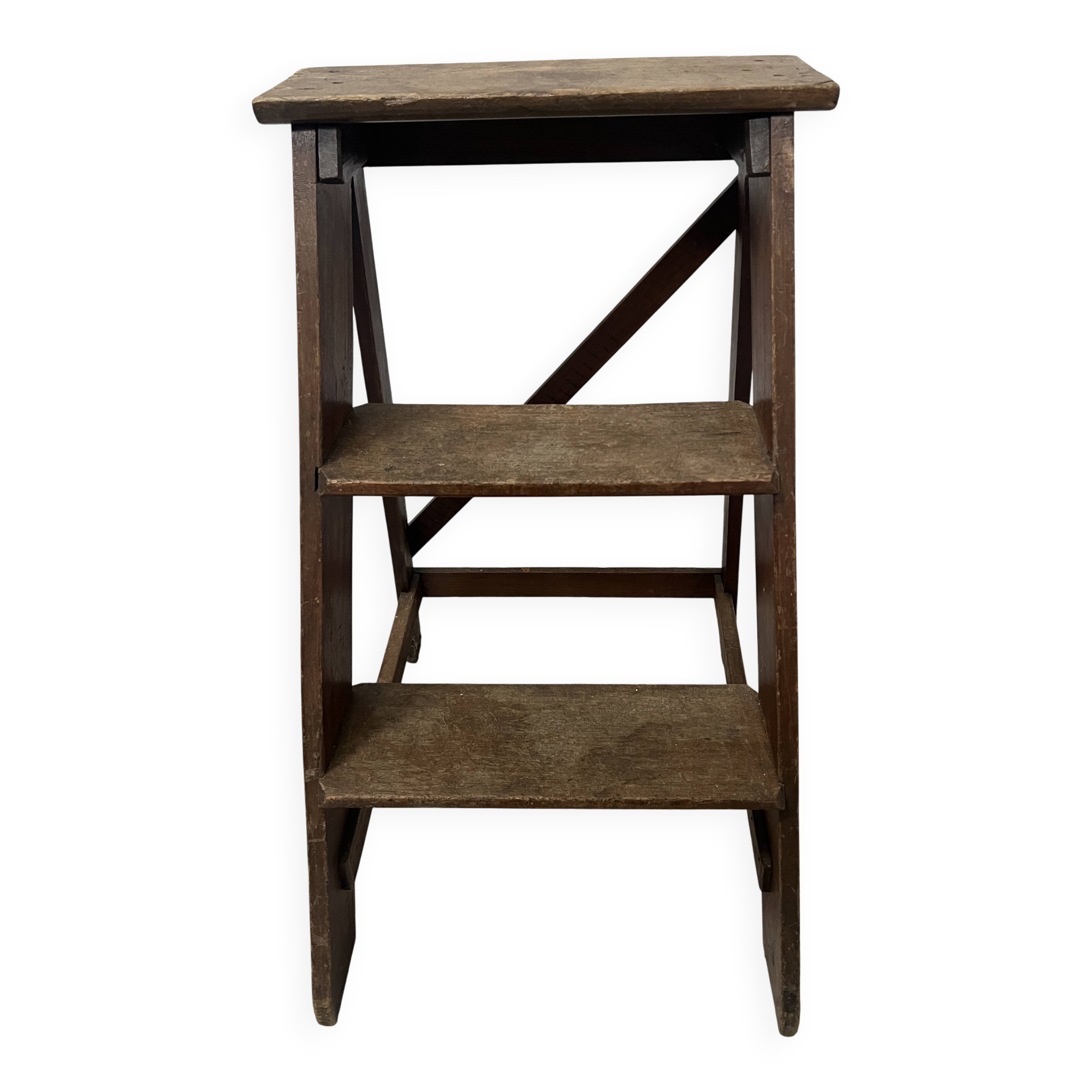 Library step stool with three steps in patinated beech, 20th century.