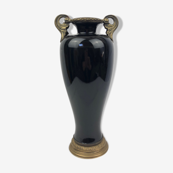 Vase en porcelaine noire montée sur bronze, XXème