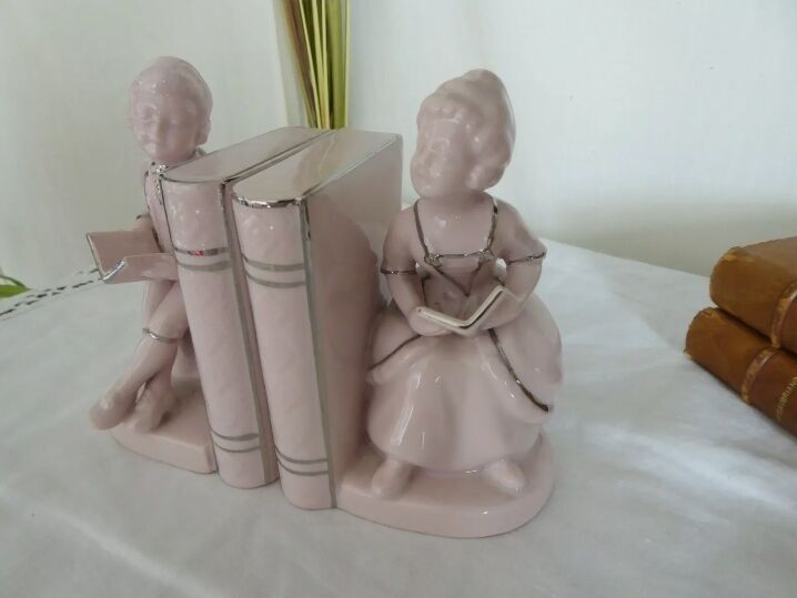 Serre livres en porcelaine