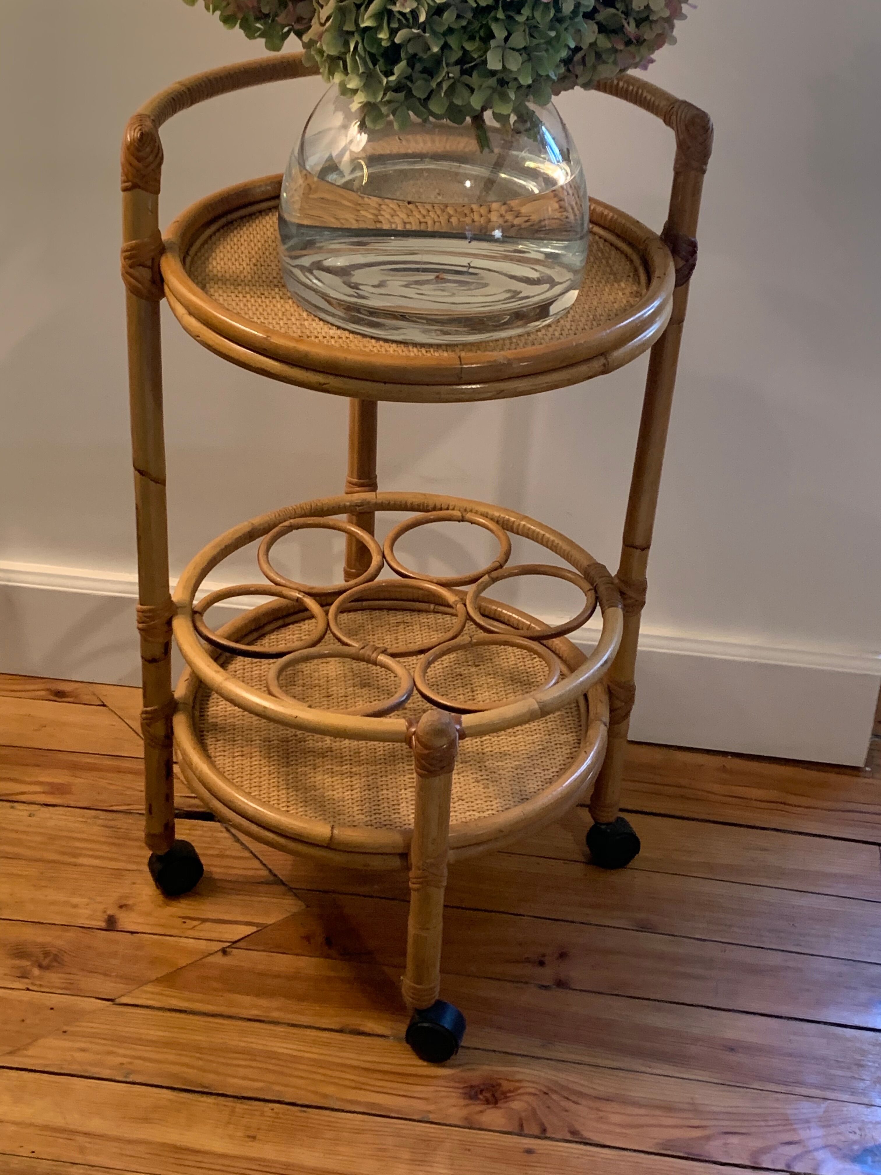 Rattan bar or dessert