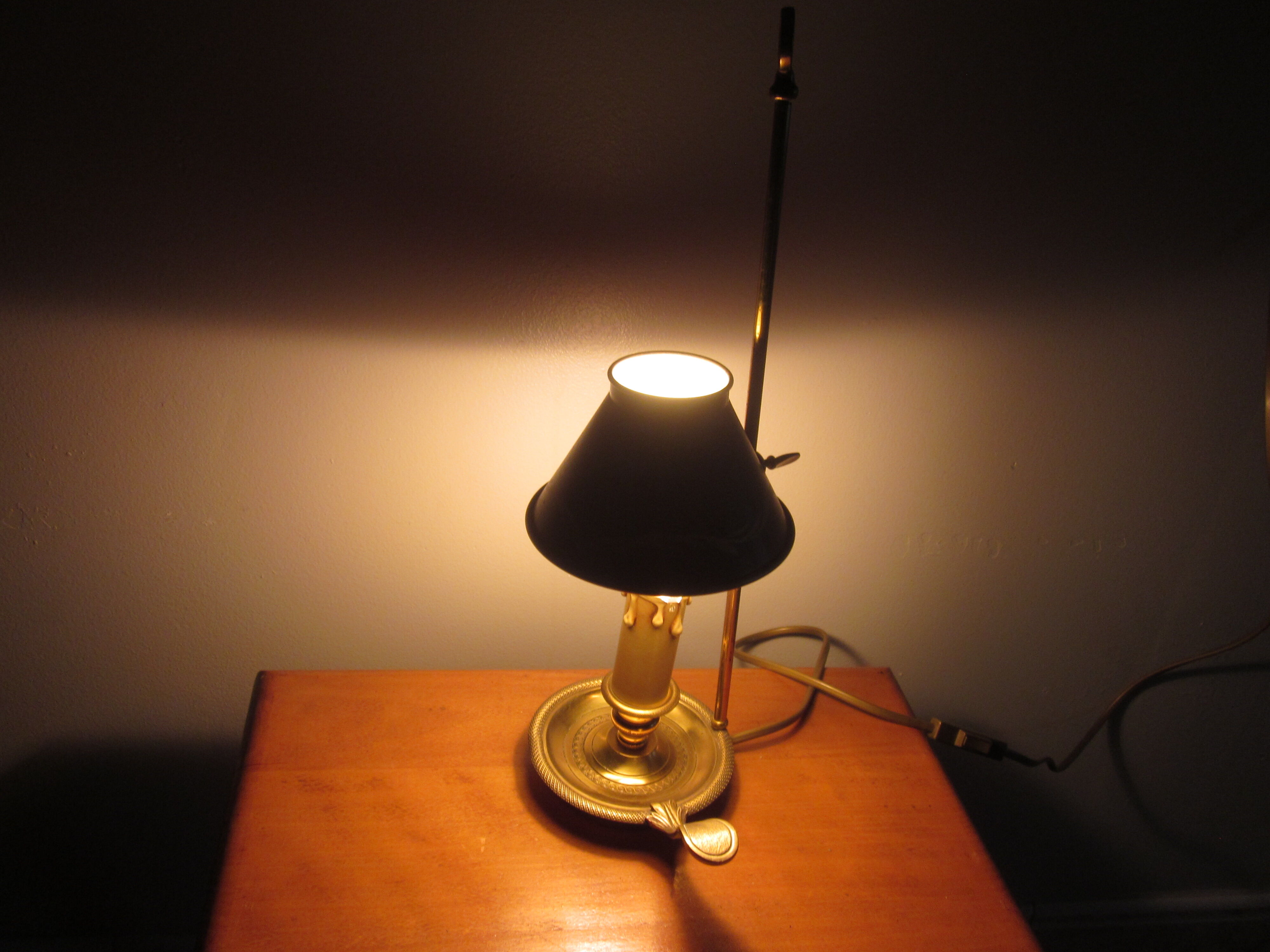 Bronze lamp