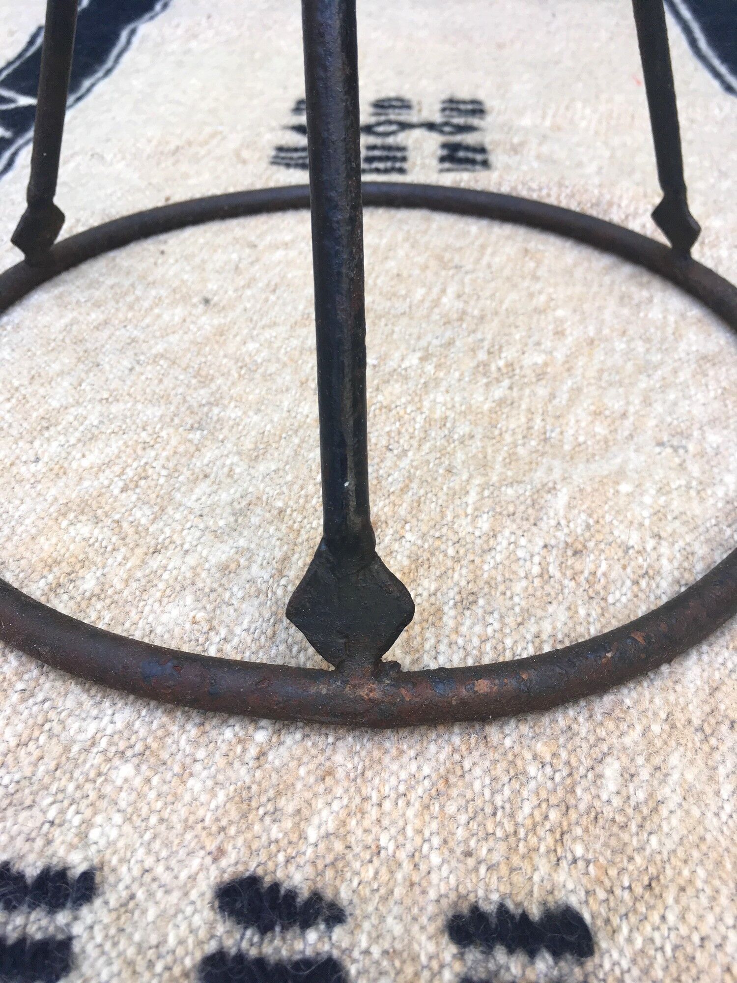 Plant holder diabolo 50s