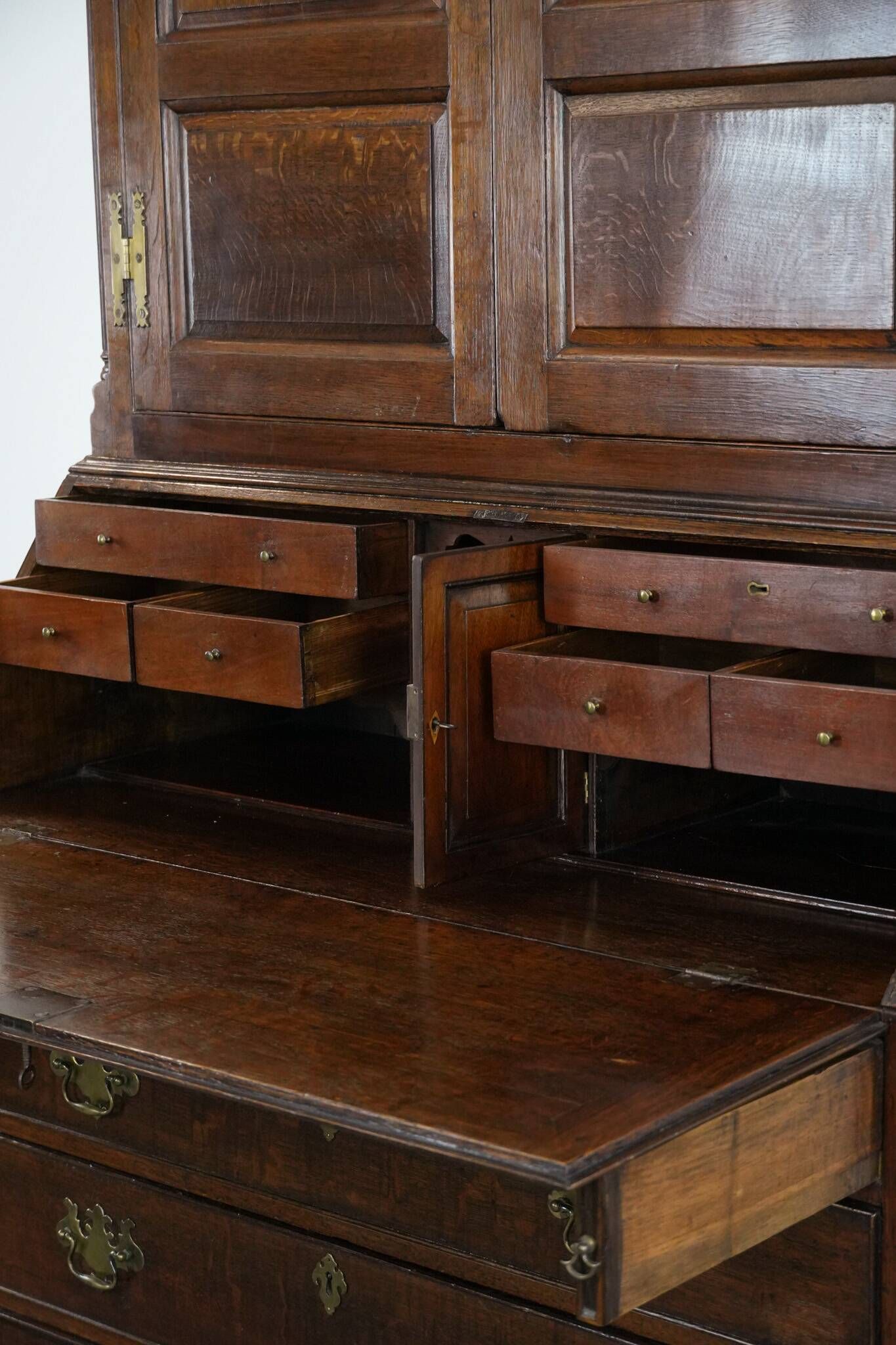 Antique English 18th-century desk/bookcase with a beautiful interior