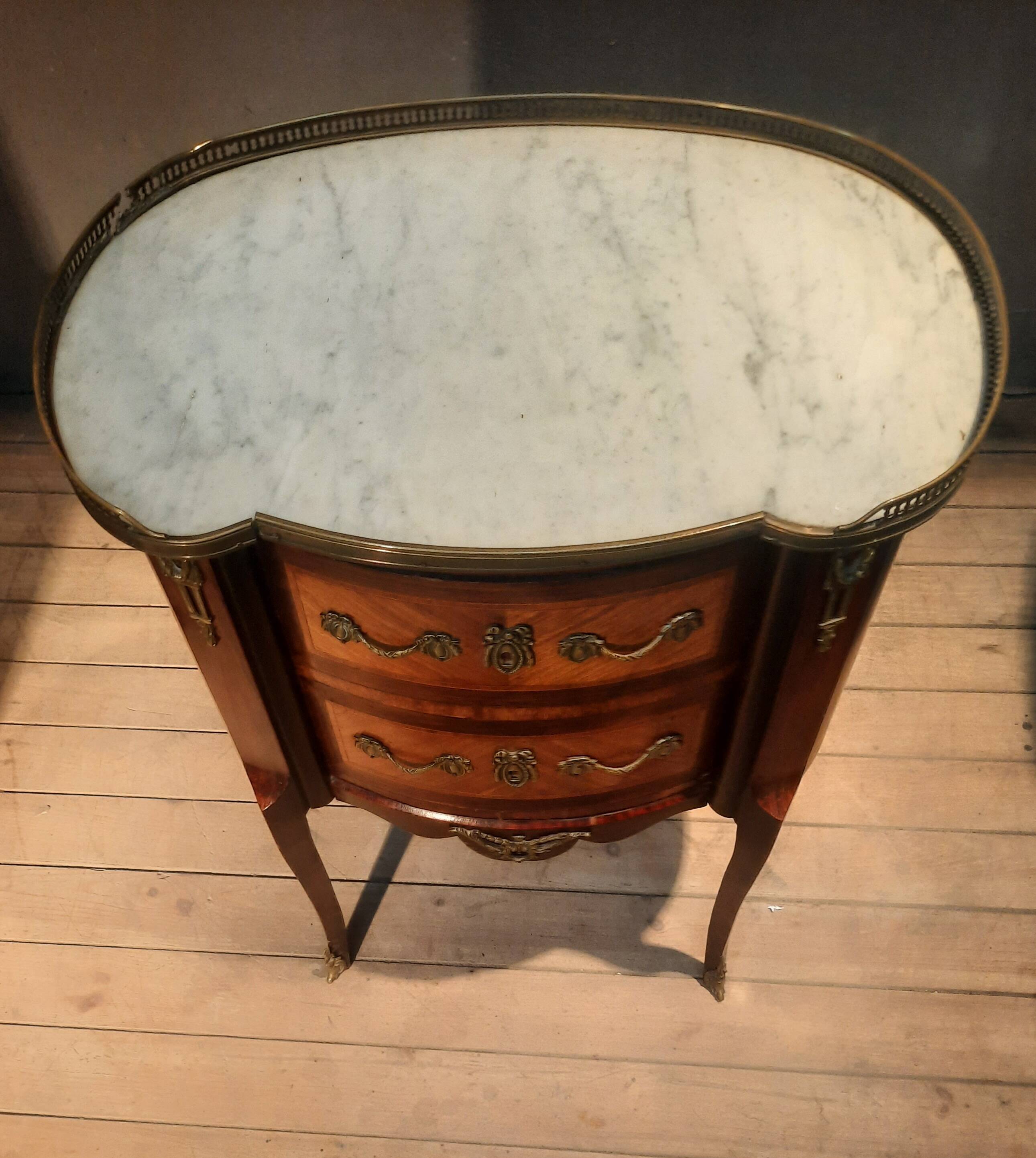 Commode tambour à porte  en plaquage