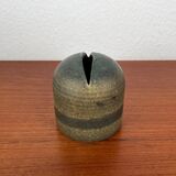 Minimalist vase by Dutch studio from the mid-century by Piet Knepper for Mobach, 1960s.