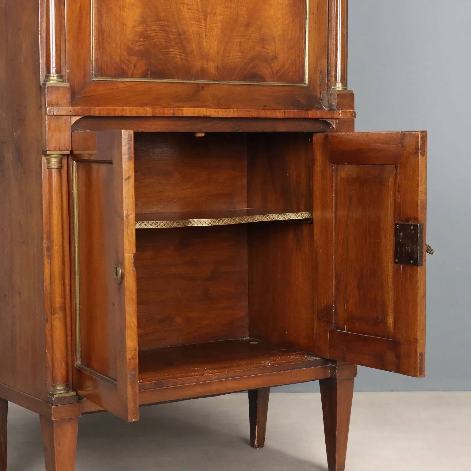 Ancient Empire secretary in walnut and bronze, Italy, 19th century