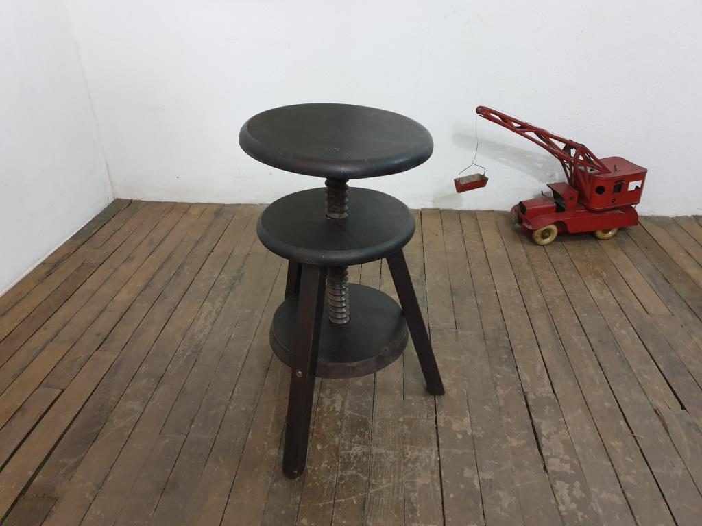 Tabouret d'atelier