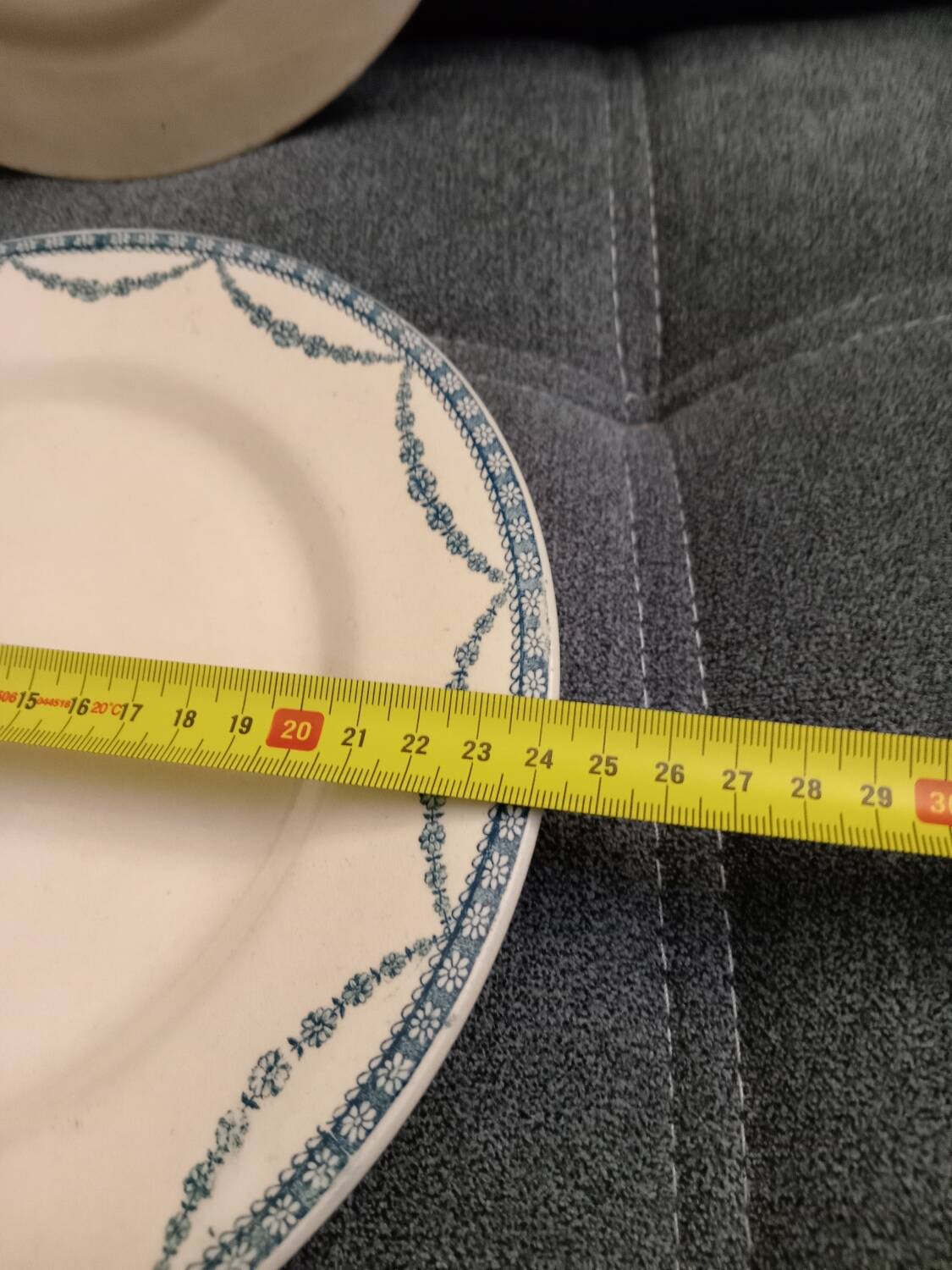 Lot d'assiettes plates Terre de fer