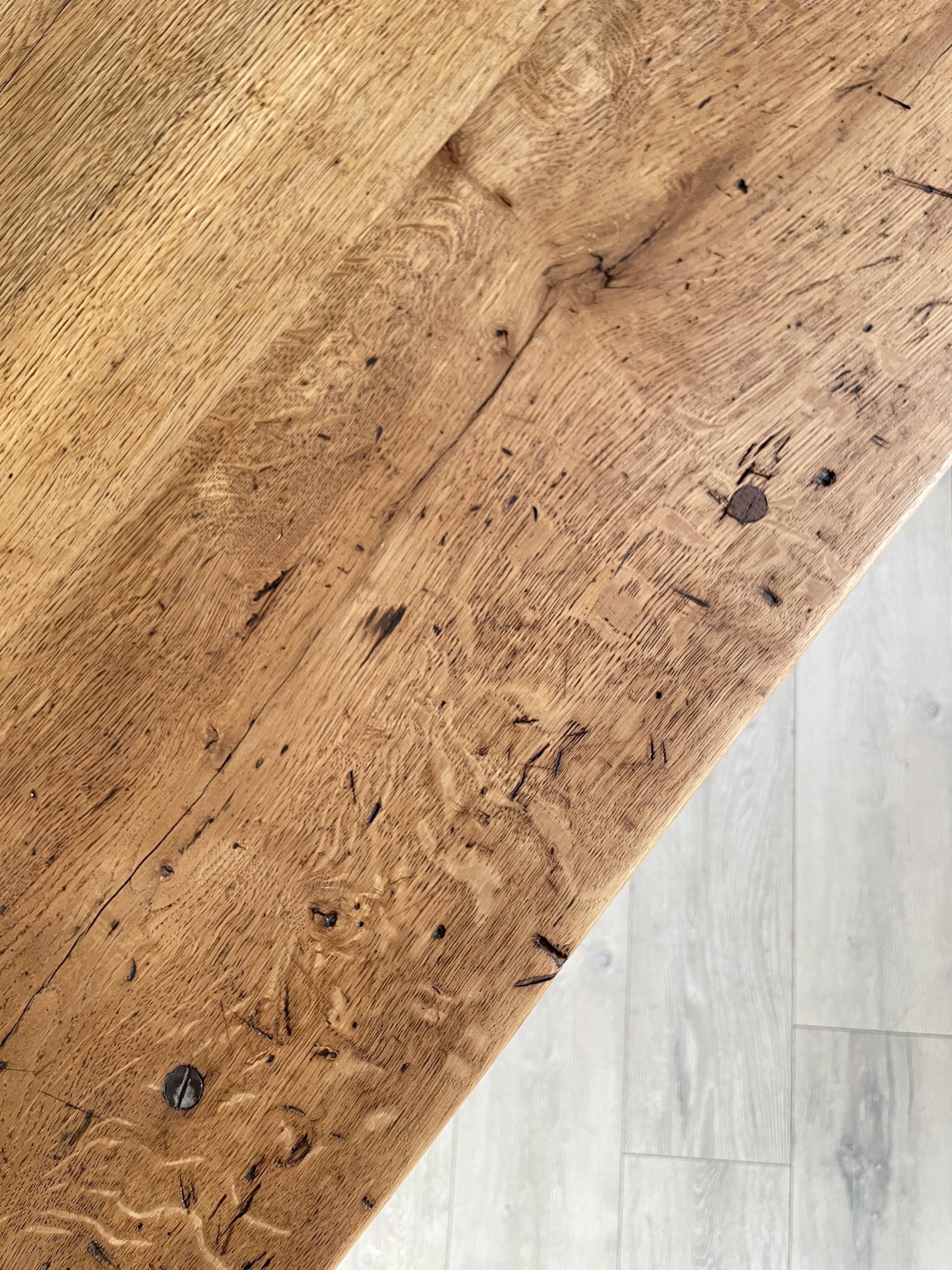 Console service in solid oak, circa 1900.