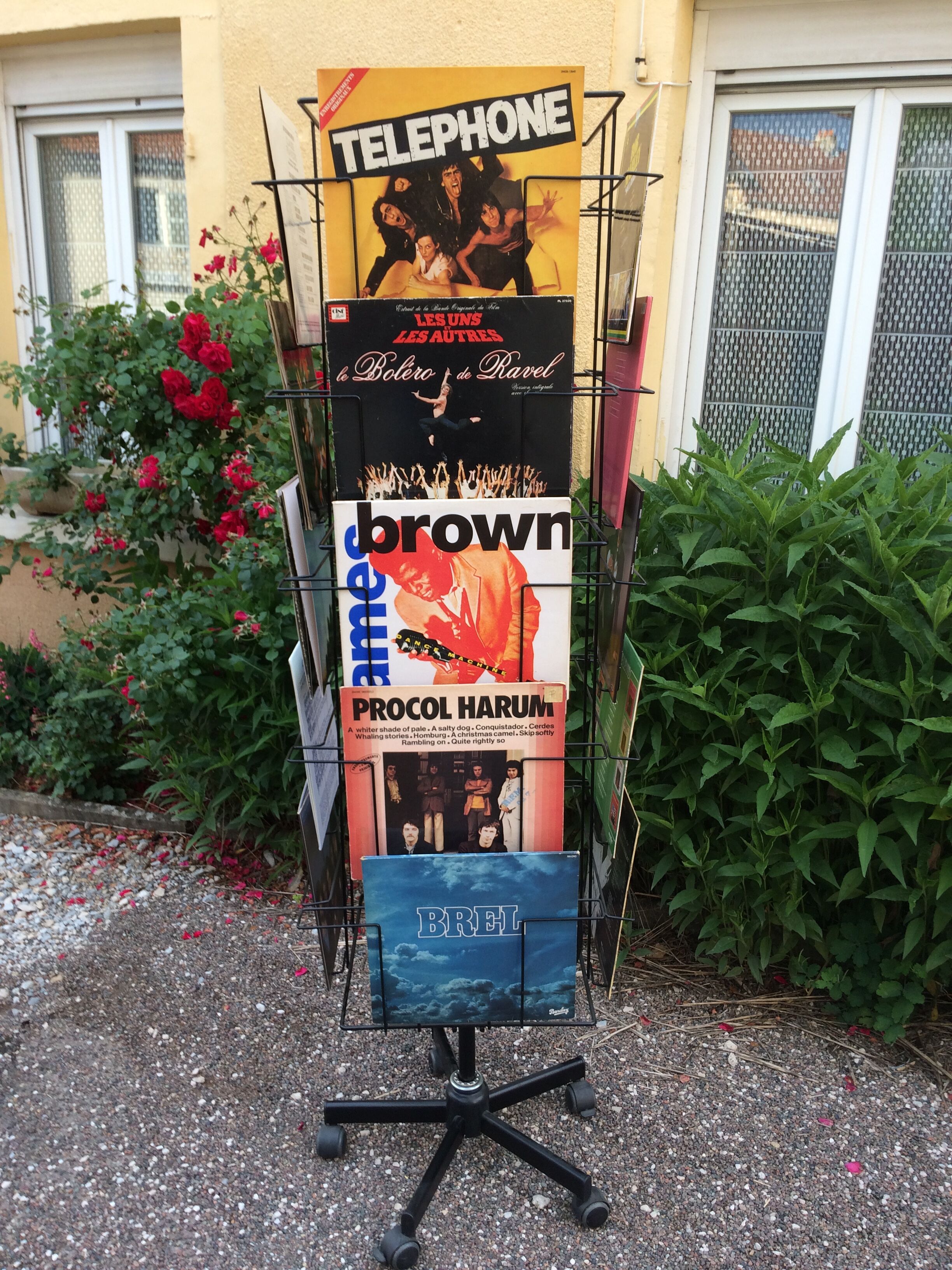 Presentation turnstile vinyl discs