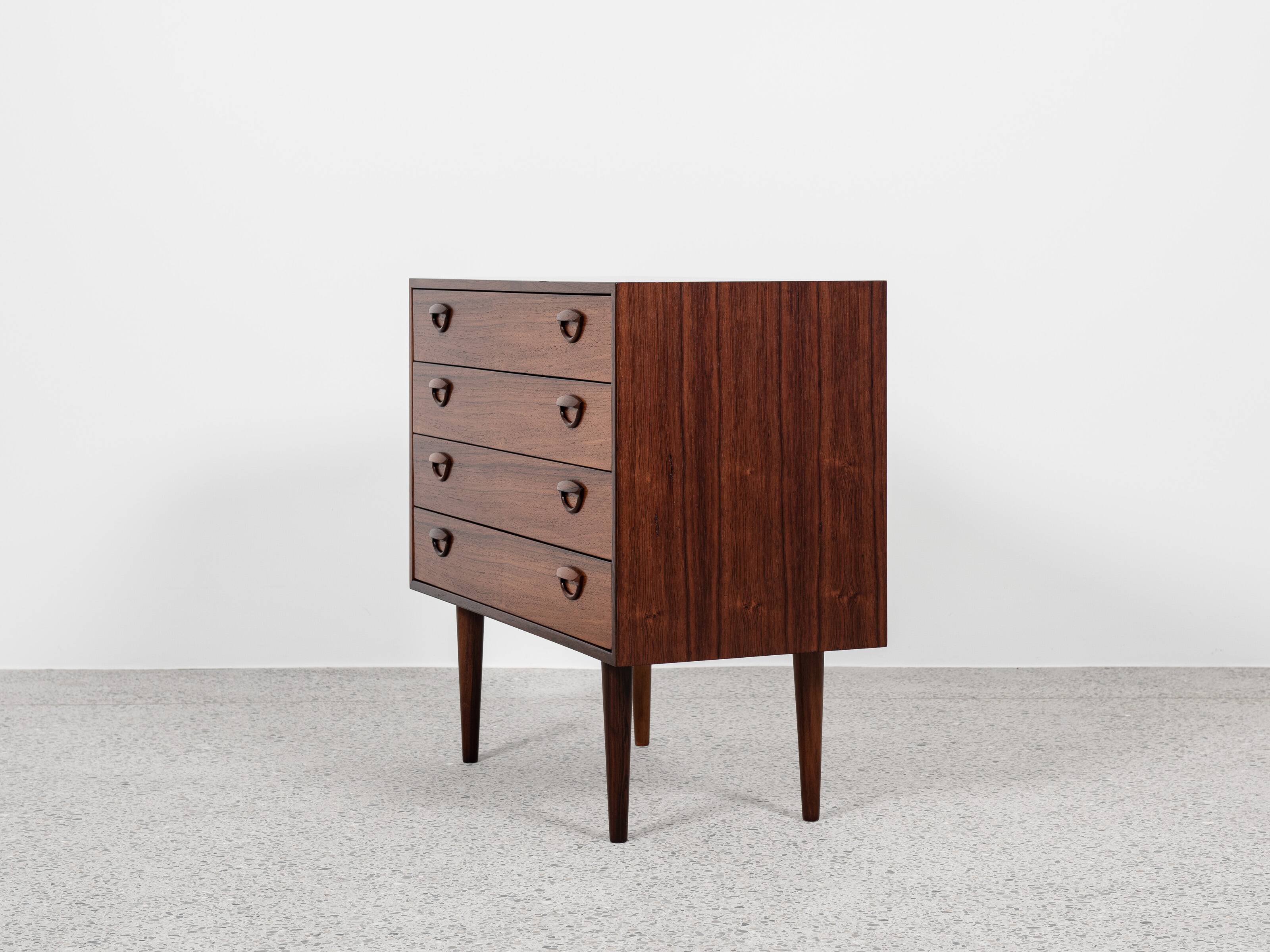 Danish chest of drawers from the 1950s with 4 drawers in rosewood by Kai Kristiansen for FM.