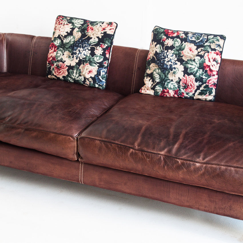 Vintage leather sofa. Edited by Mantellassi. Italy, 90s