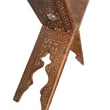 Porte-livres en bois et incrustation nacre