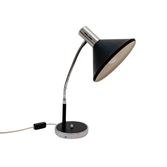 Desk lamp