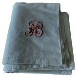 Drap ancien métis brodé monogramme rouge, 205x230 cm