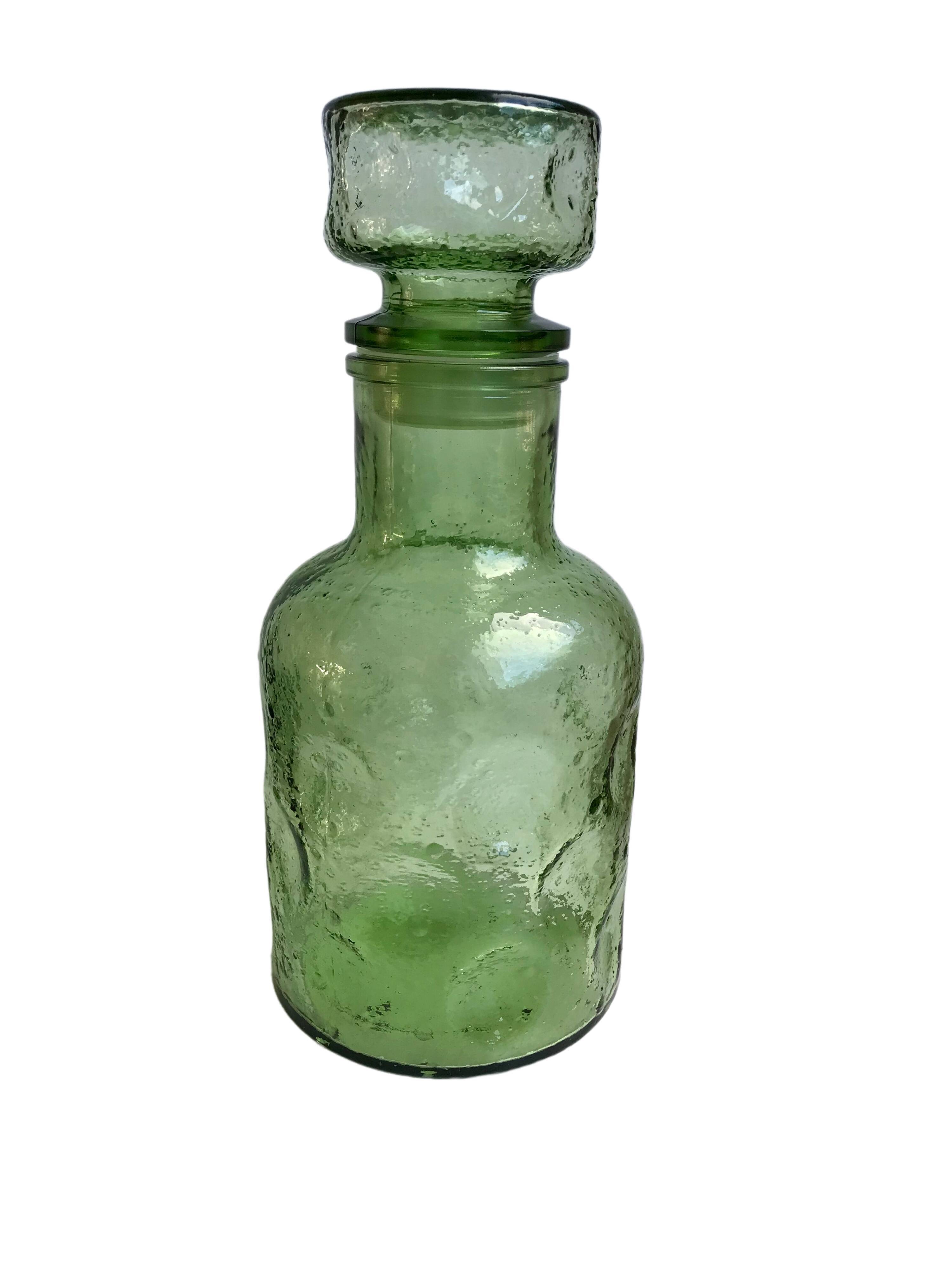 Decanter in green bubbled glass 70s