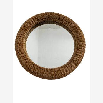 Round mirror in braided rattan from the 60s/70s