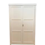 Parisian whipped cream wardrobe