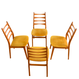 Suite of 4 Scandinavian chairs 1960s