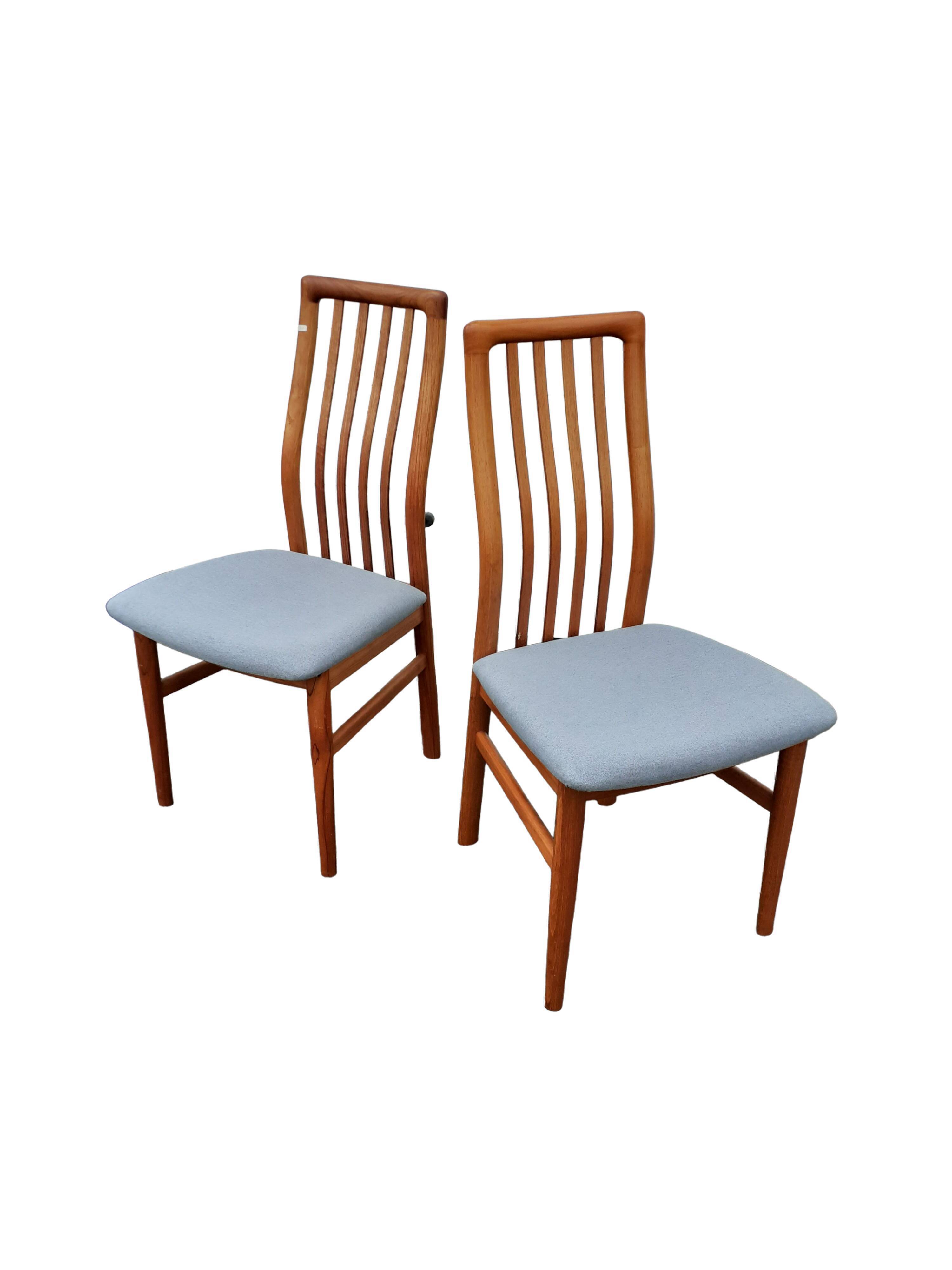 Pair of scandinavian chairs teak
