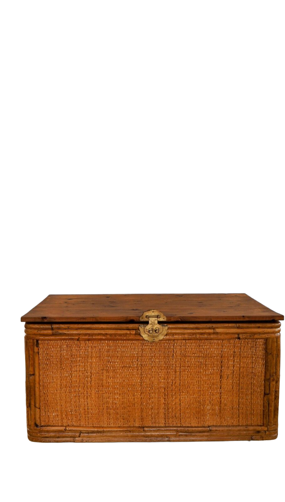 Vintage rattan chest