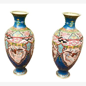 19th century enamelled Chinese vase
