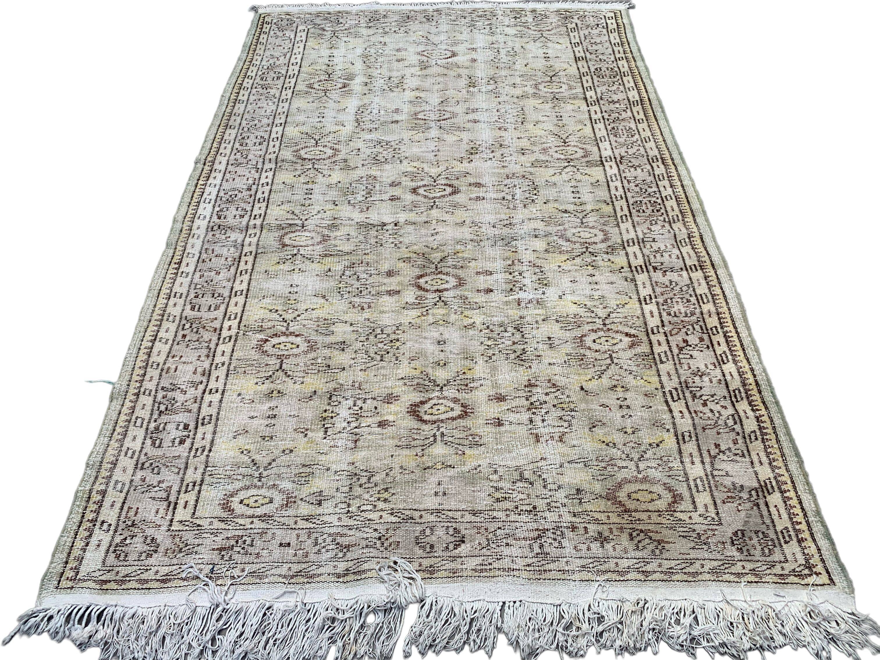 Vintage Turkish Rug 280x172 cm