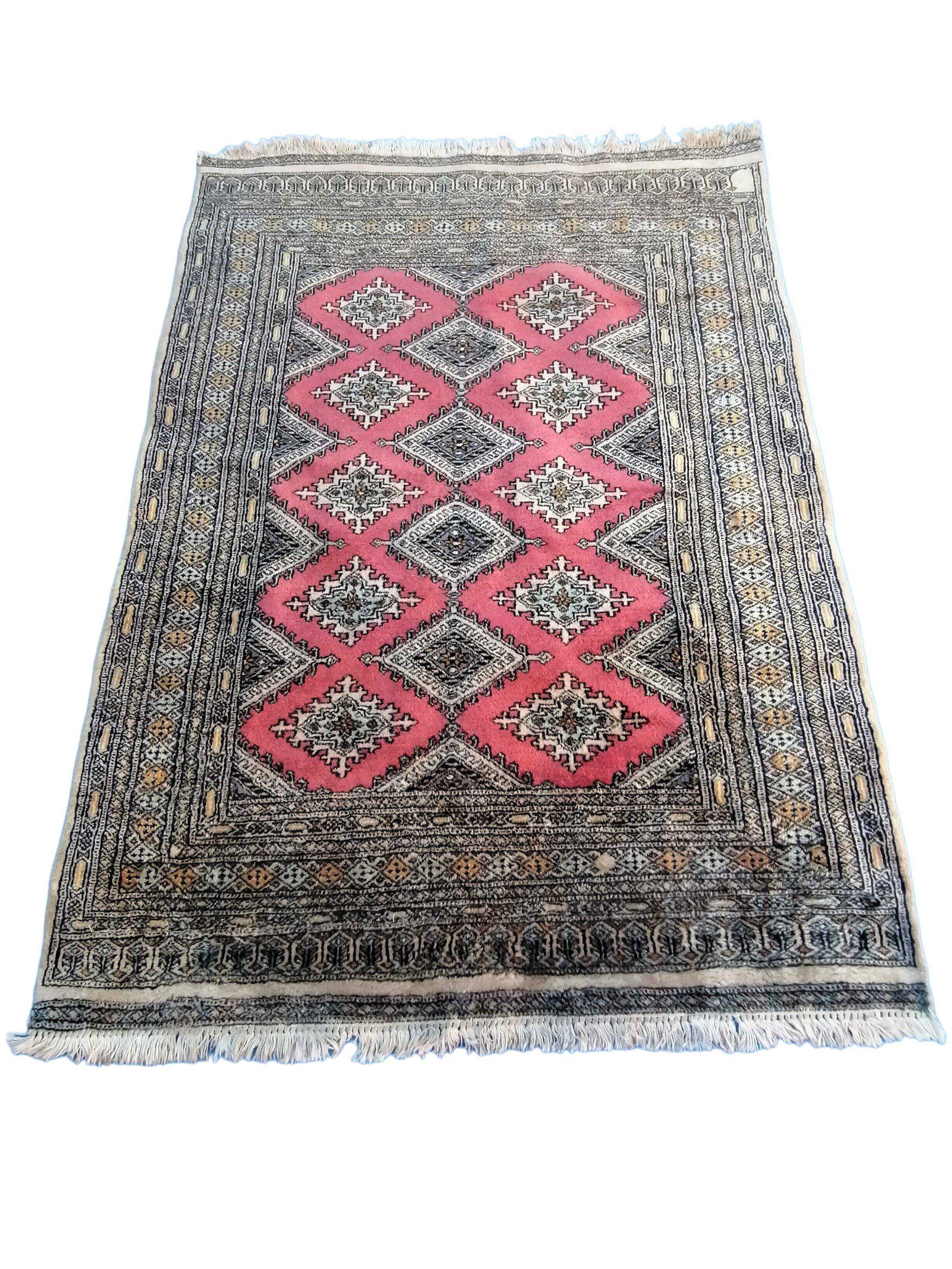 Old oriental carpet. Turkey. 170 x 125 cm.
