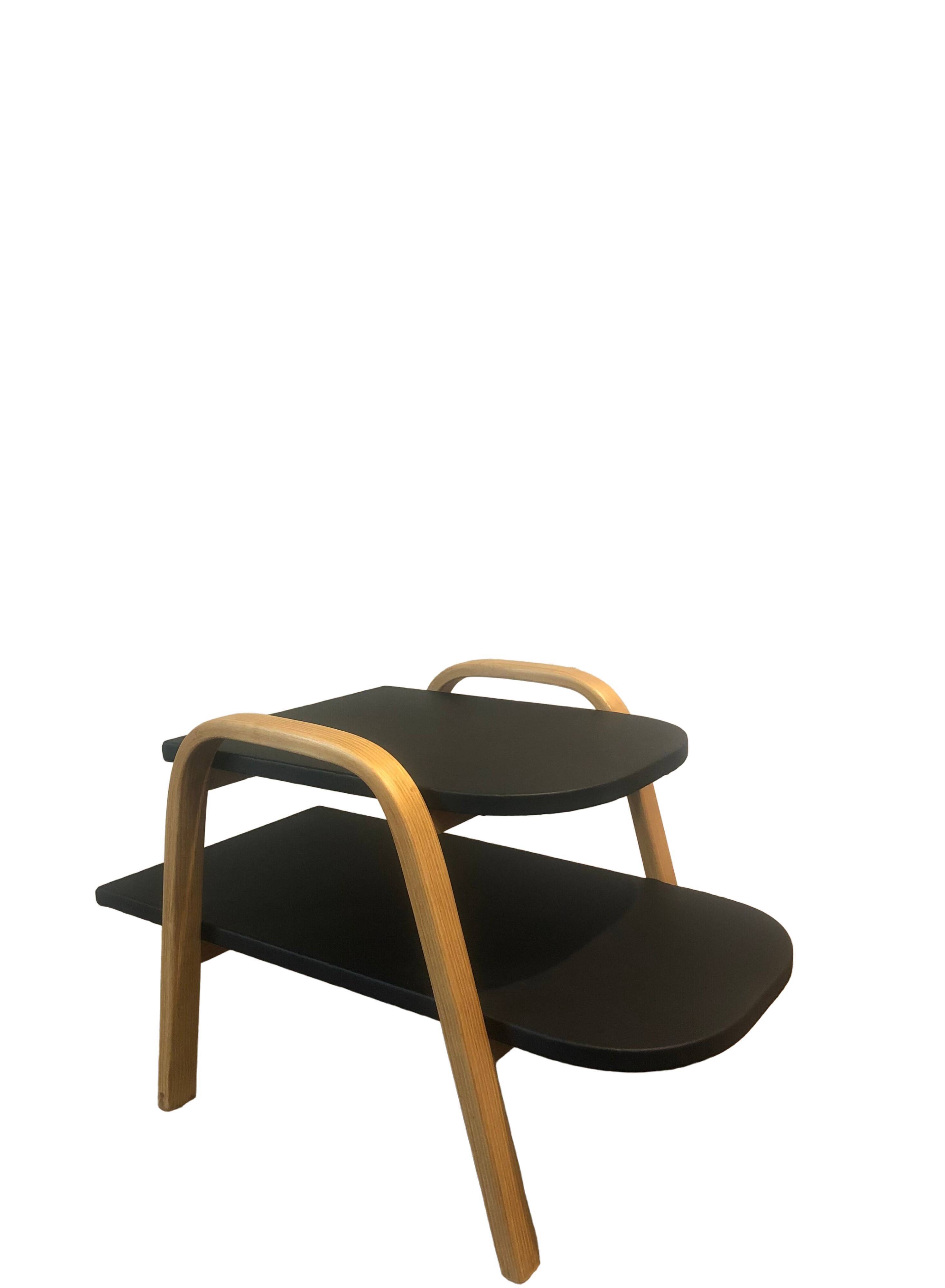 Table Steiner bow wood