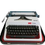 Typewriter Daro Erika Model 60