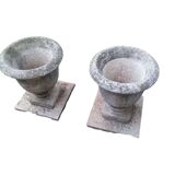 Pair of Medici basins from the 40s - 50s. Garden decoration.