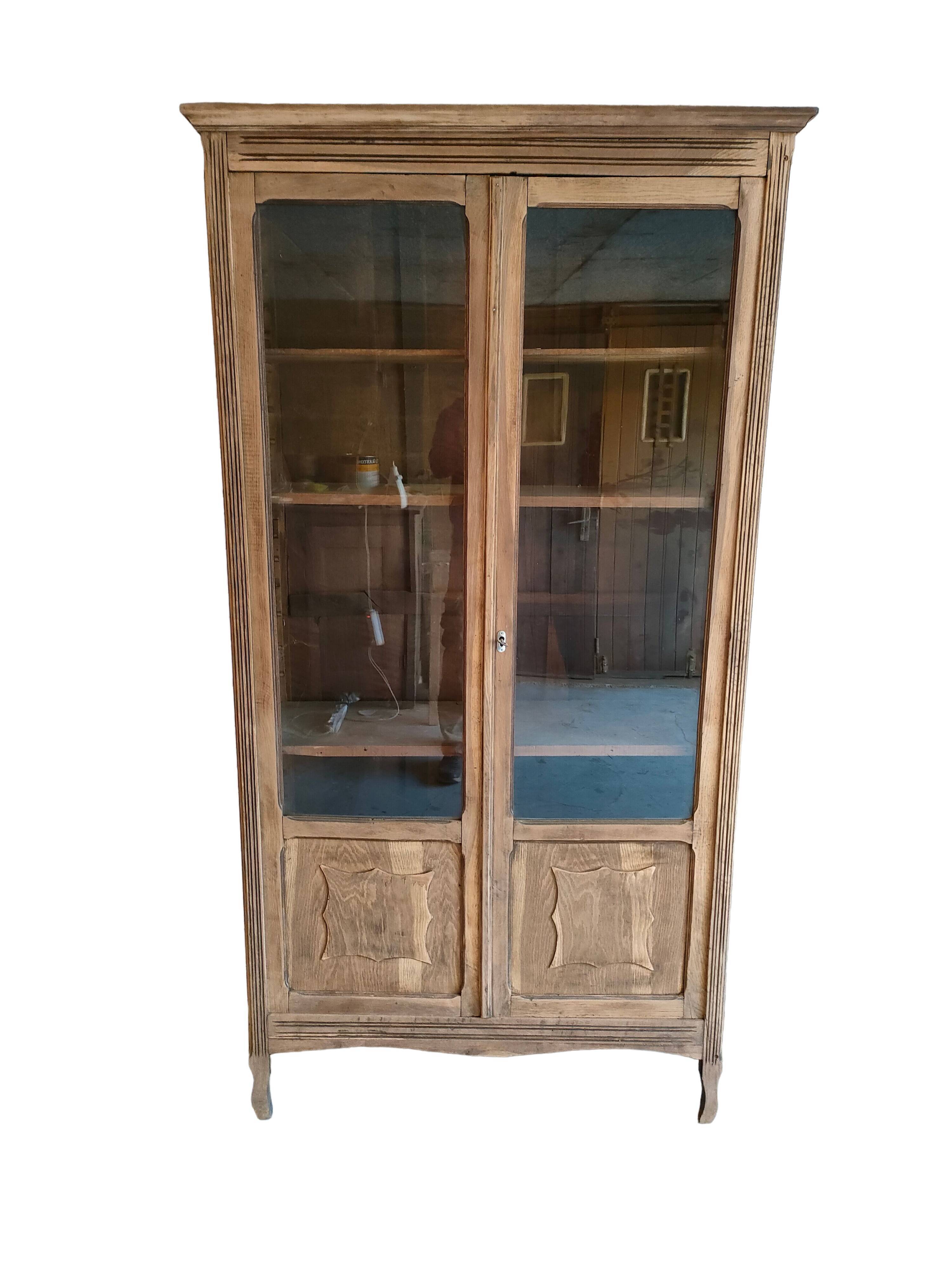 Display cabinet