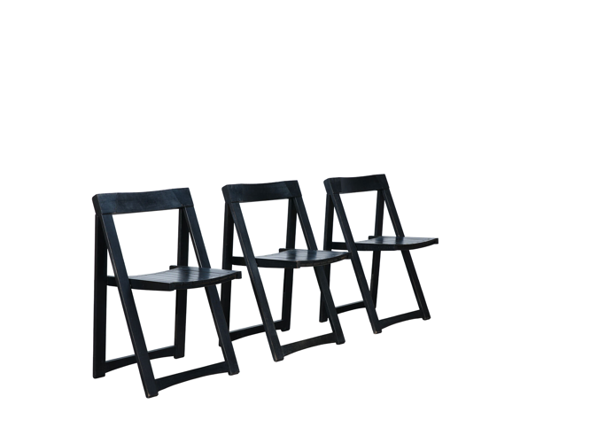 Set de trois chaises pliantes noires circa 1980