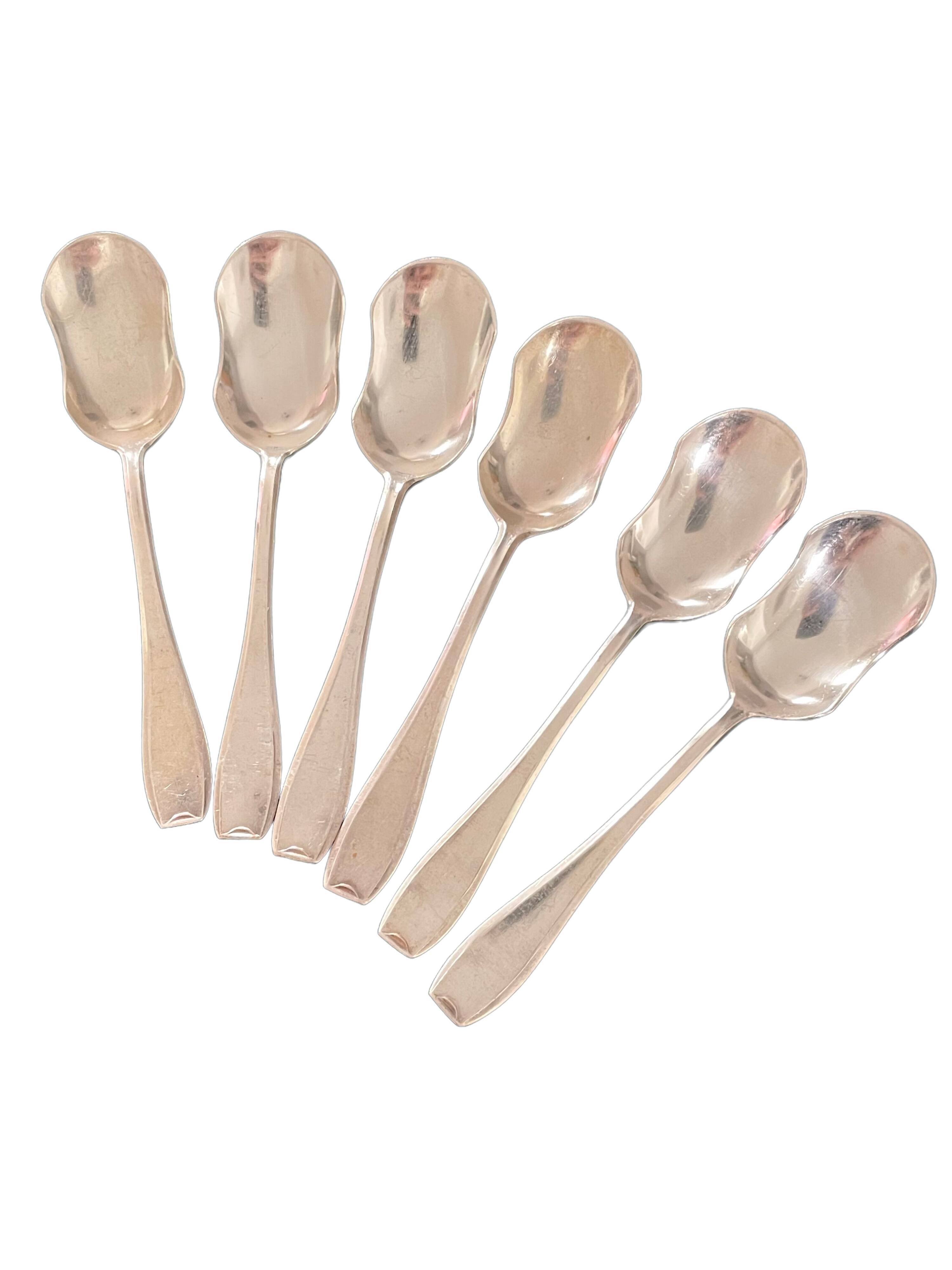 6 dessert spoons
