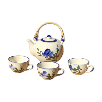 Chinese tea set in porcelain floral pattern