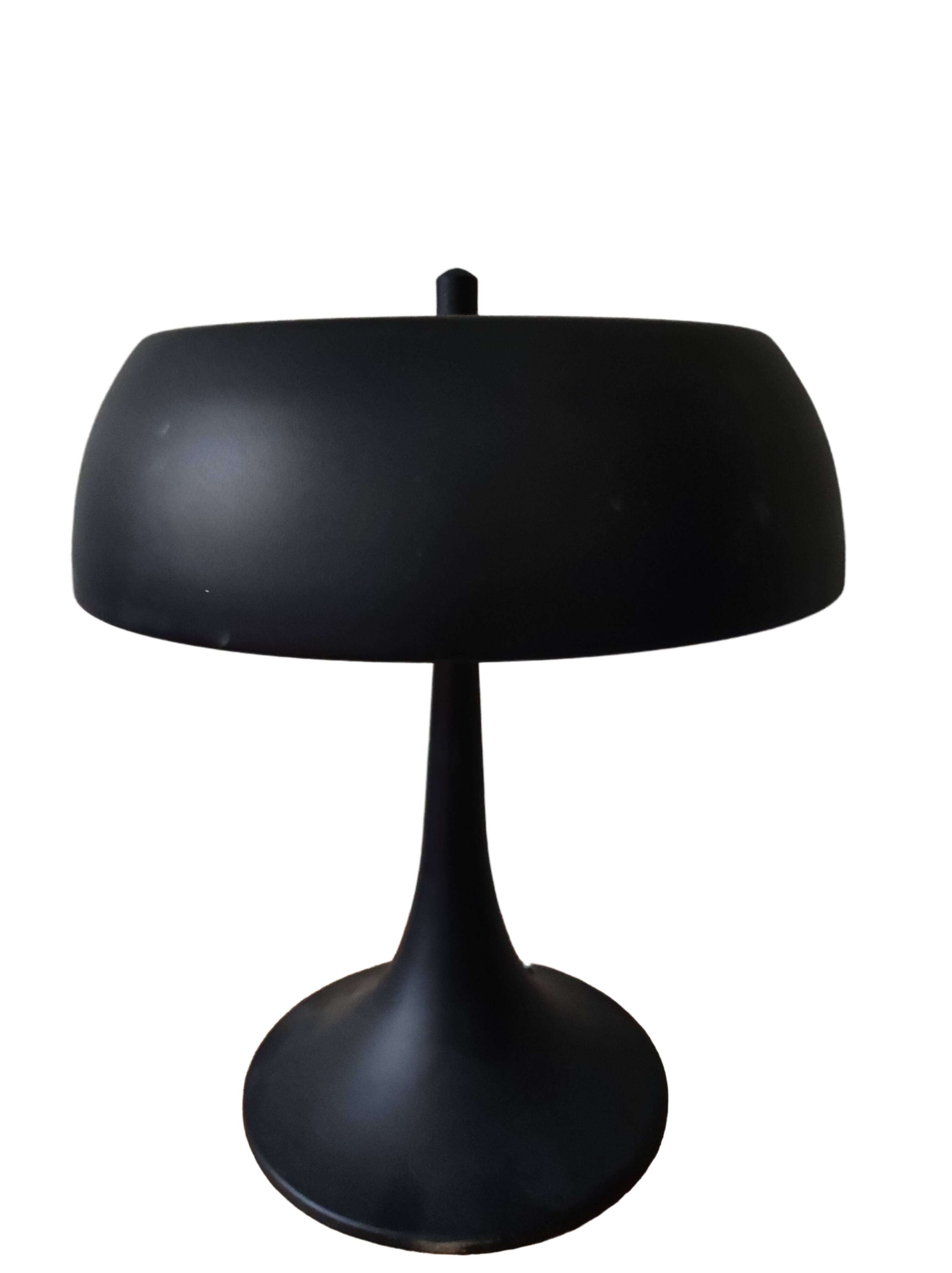 Lamp mushroom foot tulip metal black 3 fires