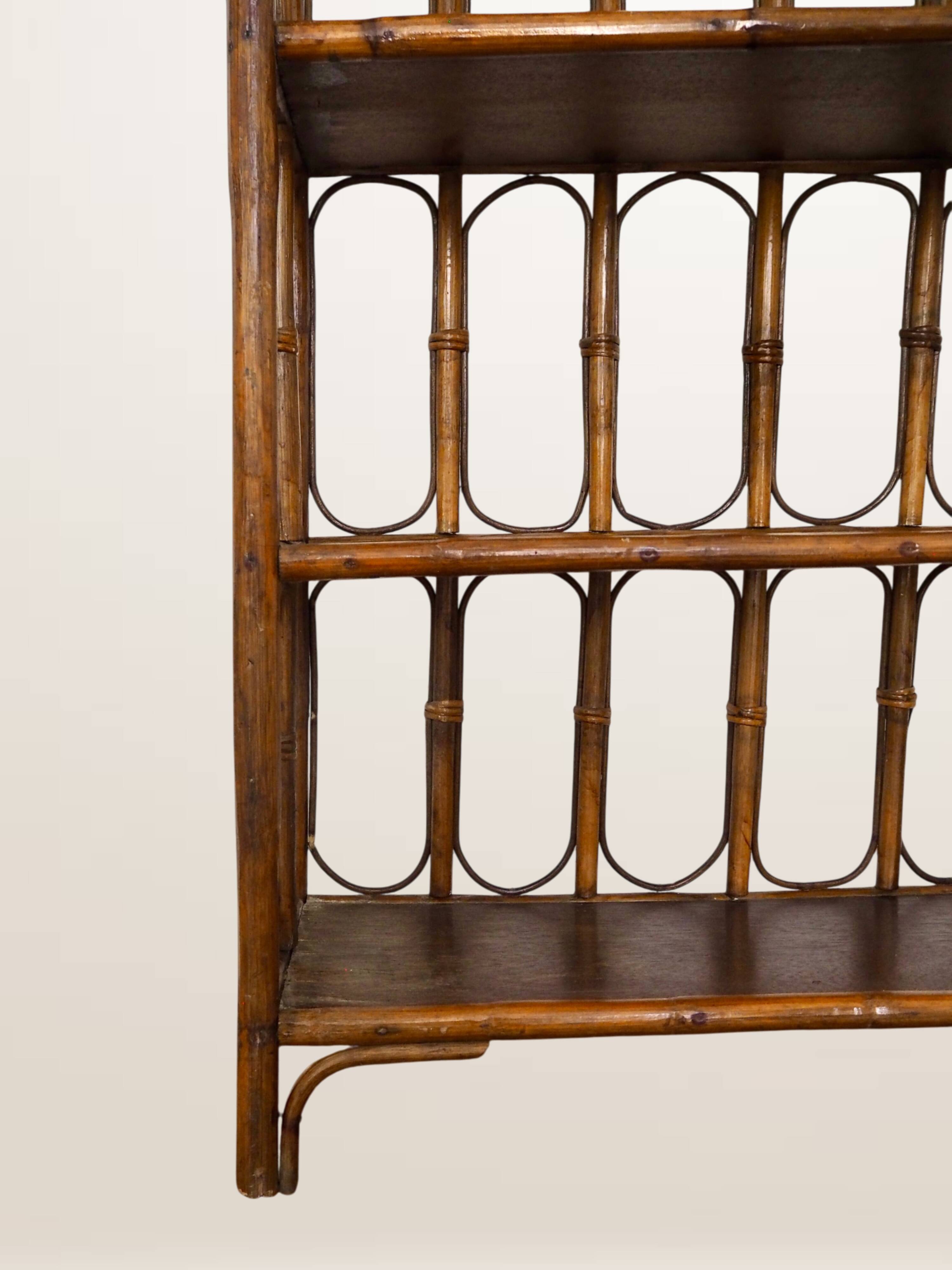 Étagère en rotin cintré — 173 cm