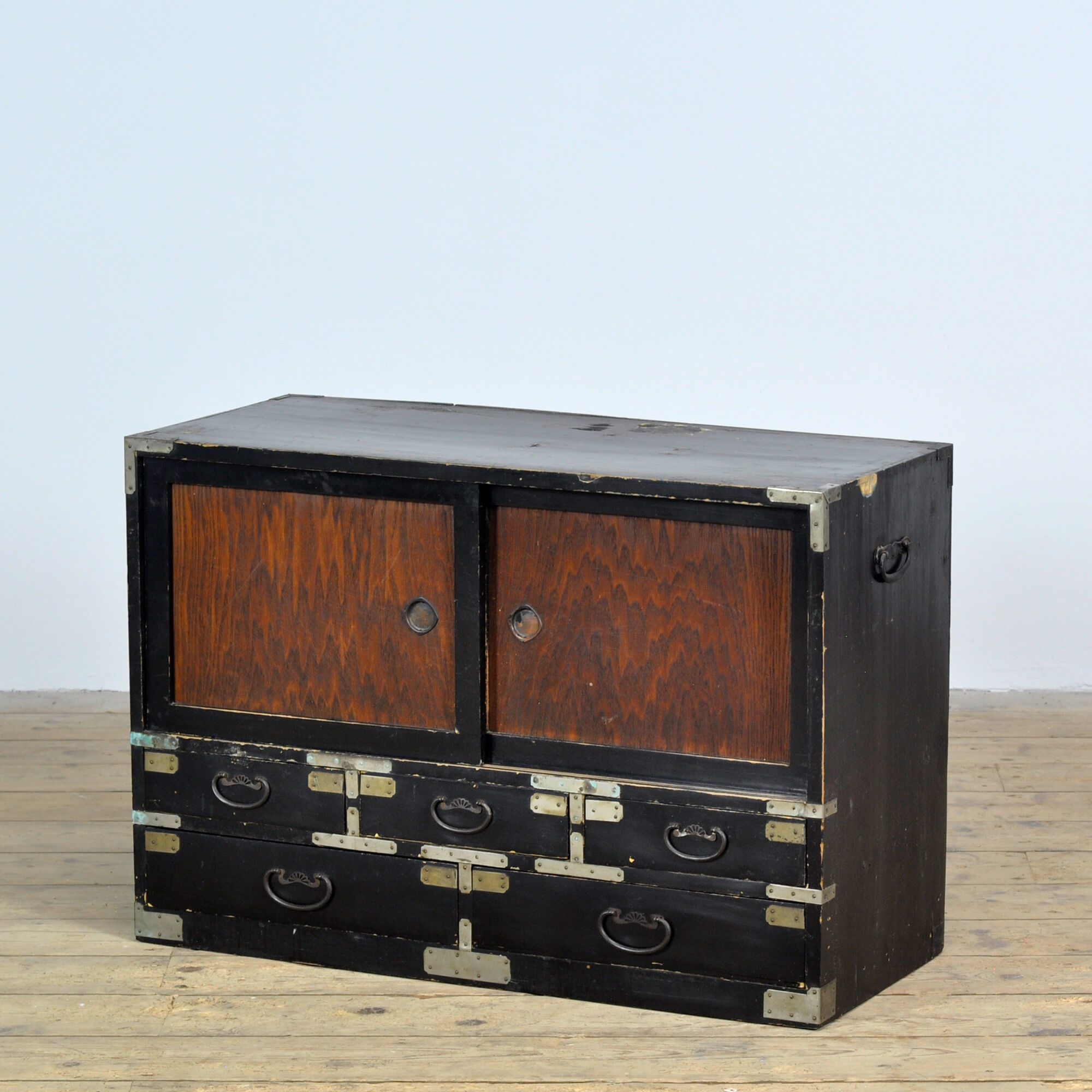 Commode Tansu japonaise, vers 1900
