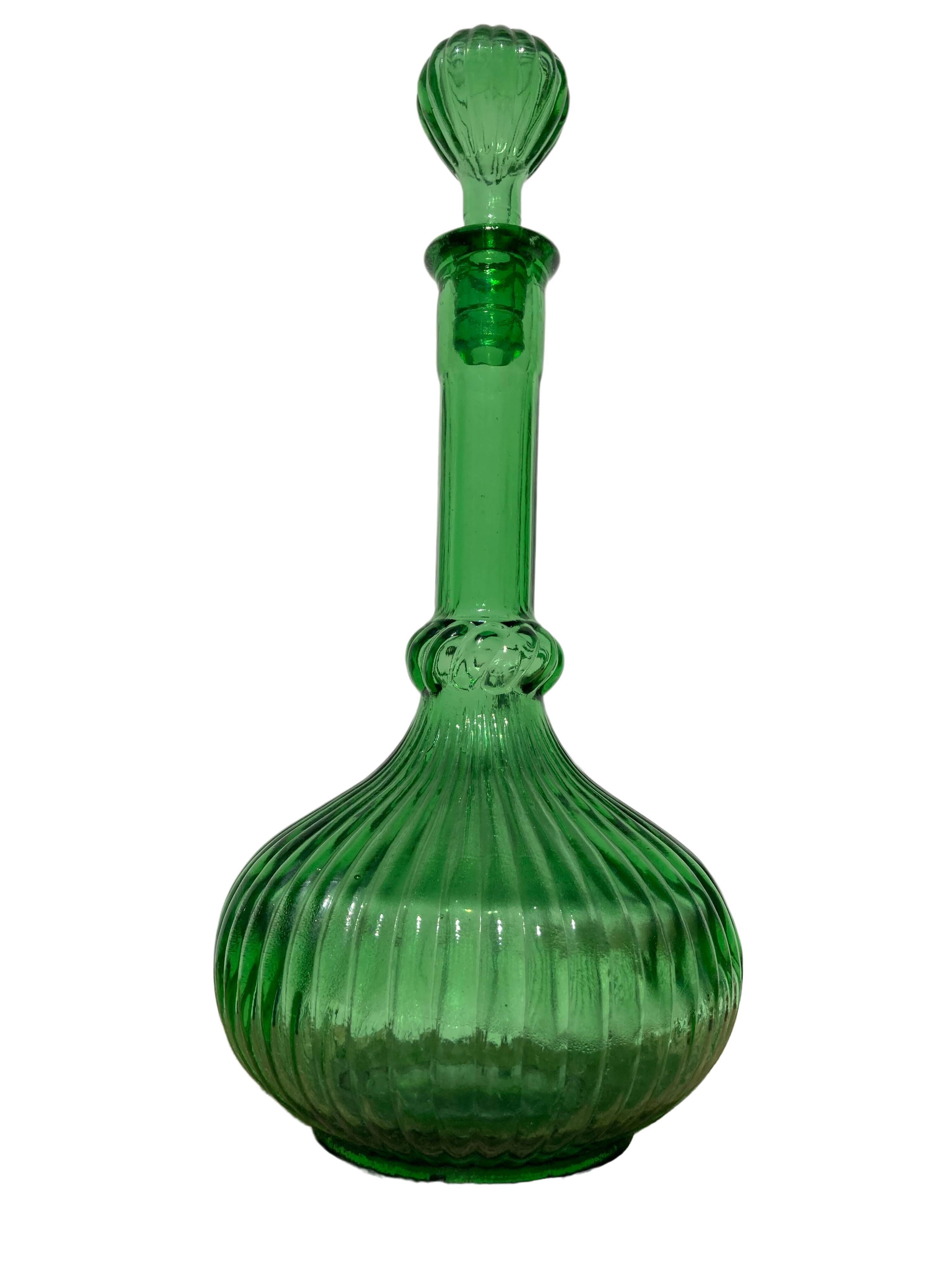 Green tarmac glass decanter with cap