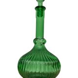 Green tarmac glass decanter with cap