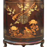 Lacquered wood notch