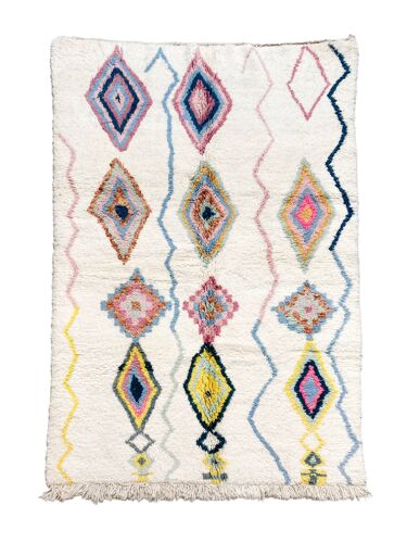 Tapis berbère marocain azilal écru à motifs et losanges colorés 244x161cm
